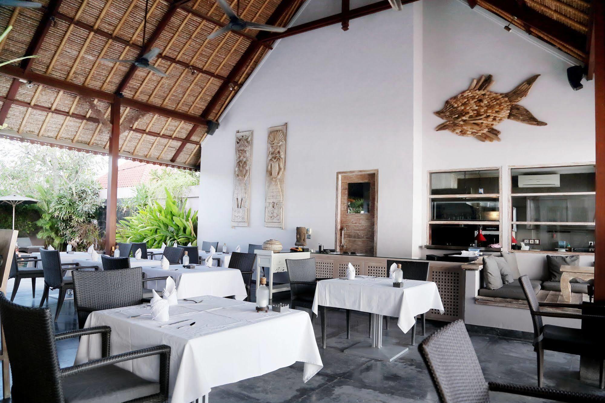 Indiana Kenanga Boutique Hotel & Spa Lembongan Buitenkant foto