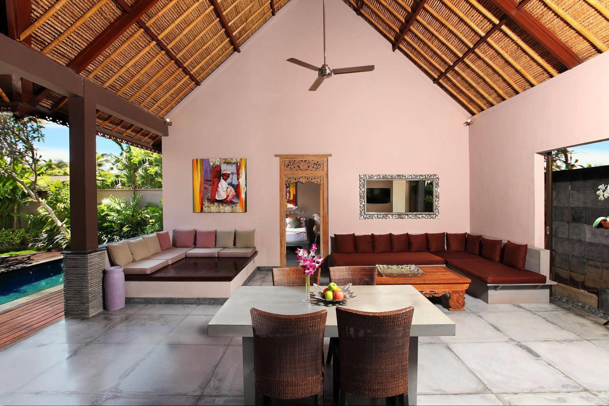 Indiana Kenanga Boutique Hotel & Spa Lembongan Buitenkant foto